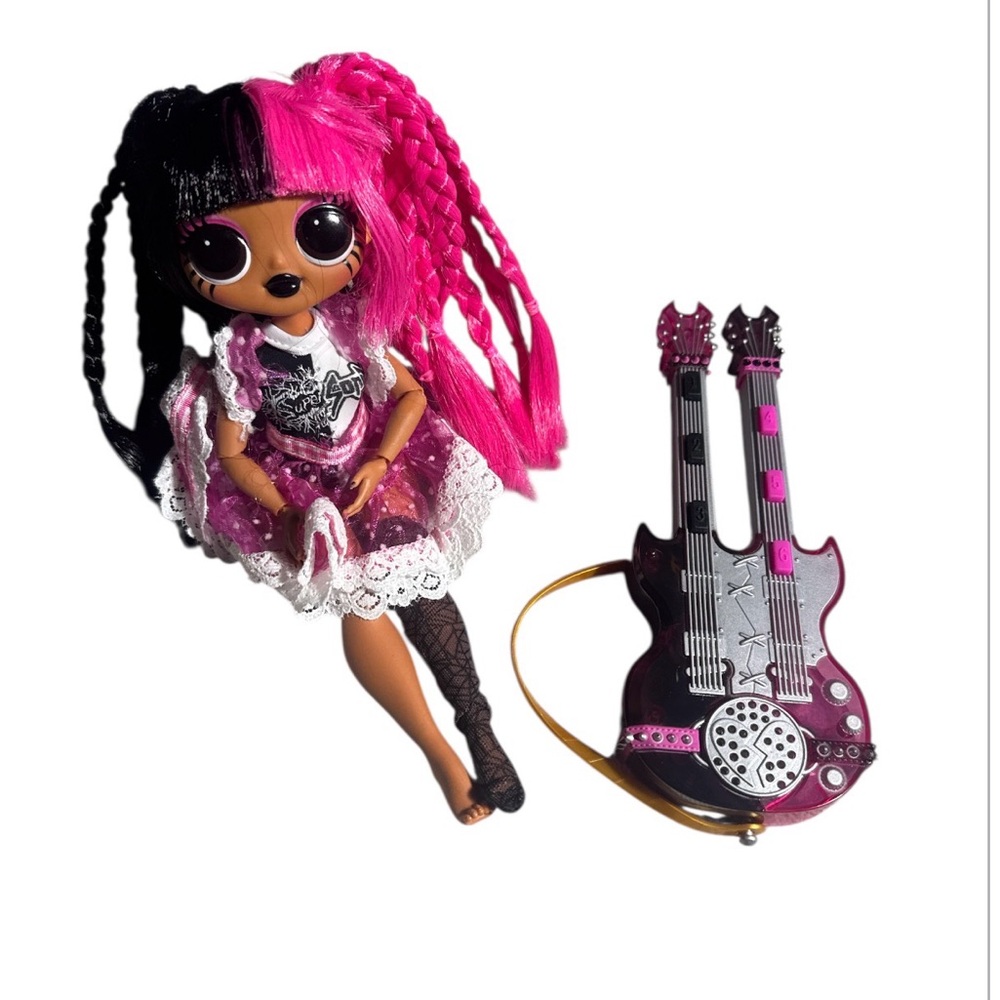 LOL Surprise OMG Remix Super Sonix Rock Metal Chick Doll & Guitar